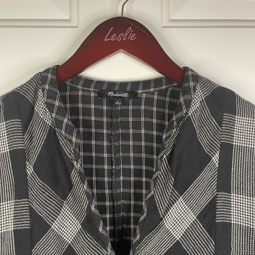 Madewell long sleeve v neck flannel top in black‎ and white. - Picture 2 of 6